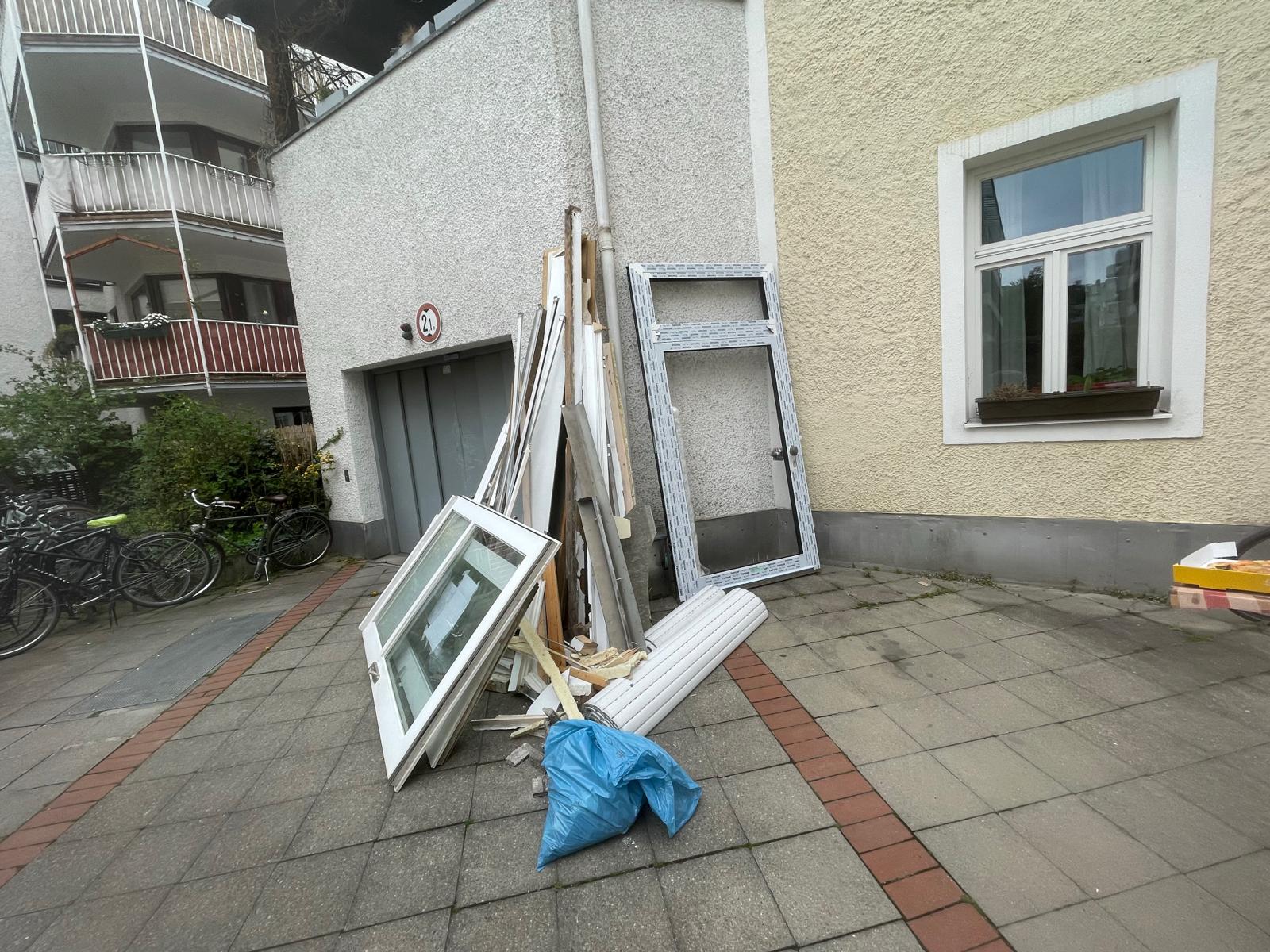 Blütenstr. — 11